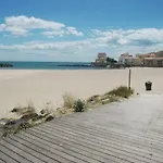 Superbe T2 Avec Jardin Et Parking, Cap D'agde - Fr-1-607-94 آجد