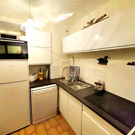 Superbe T2 Avec Jardin Et Parking, Cap D'agde - Fr-1-607-94 *