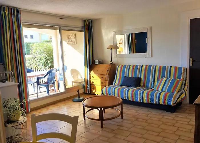 Superbe T2 Avec Jardin Et Parking, Cap D'agde - Fr-1-607-94 Agde