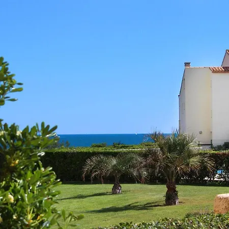 Superbe T2 Avec Jardin Et Parking, Cap D'agde - Fr-1-607-94 Apartment Agde
