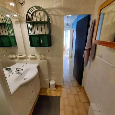 Superbe T2 Avec Jardin Et Parking, Cap D'agde - Fr-1-607-94 * Agde