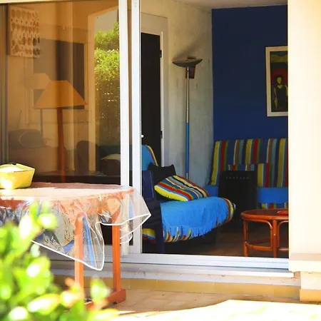 Superbe T2 Avec Jardin Et Parking, Cap D'agde - Fr-1-607-94 Agde