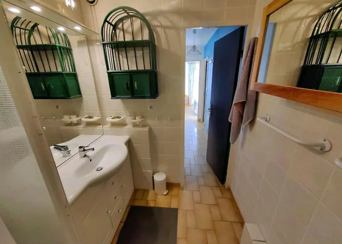 Superbe T2 Avec Jardin Et Parking, Cap D'agde - Fr-1-607-94 * Agde